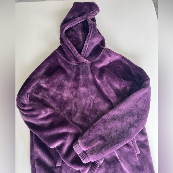 Denver Hayes long plush hoody - Picture 3 of 4